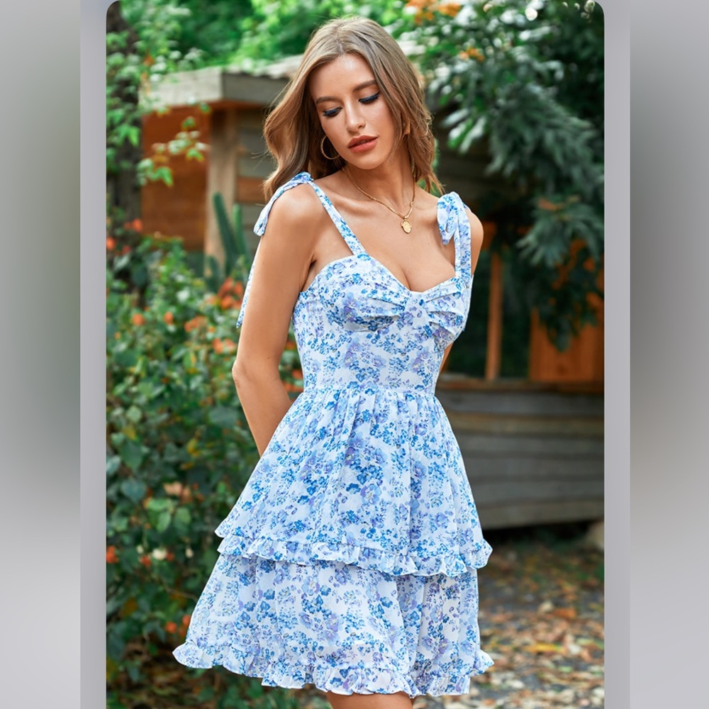 Tiered, Ruching Floral A-Shape Dress NWT